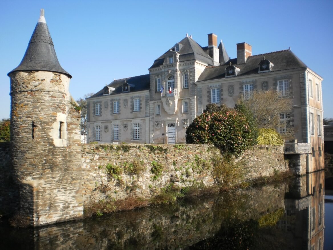 Couvreur Sainte Luce sur Loire
